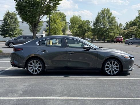 Used 2023 MAZDA MAZDA3 s FWD image 8