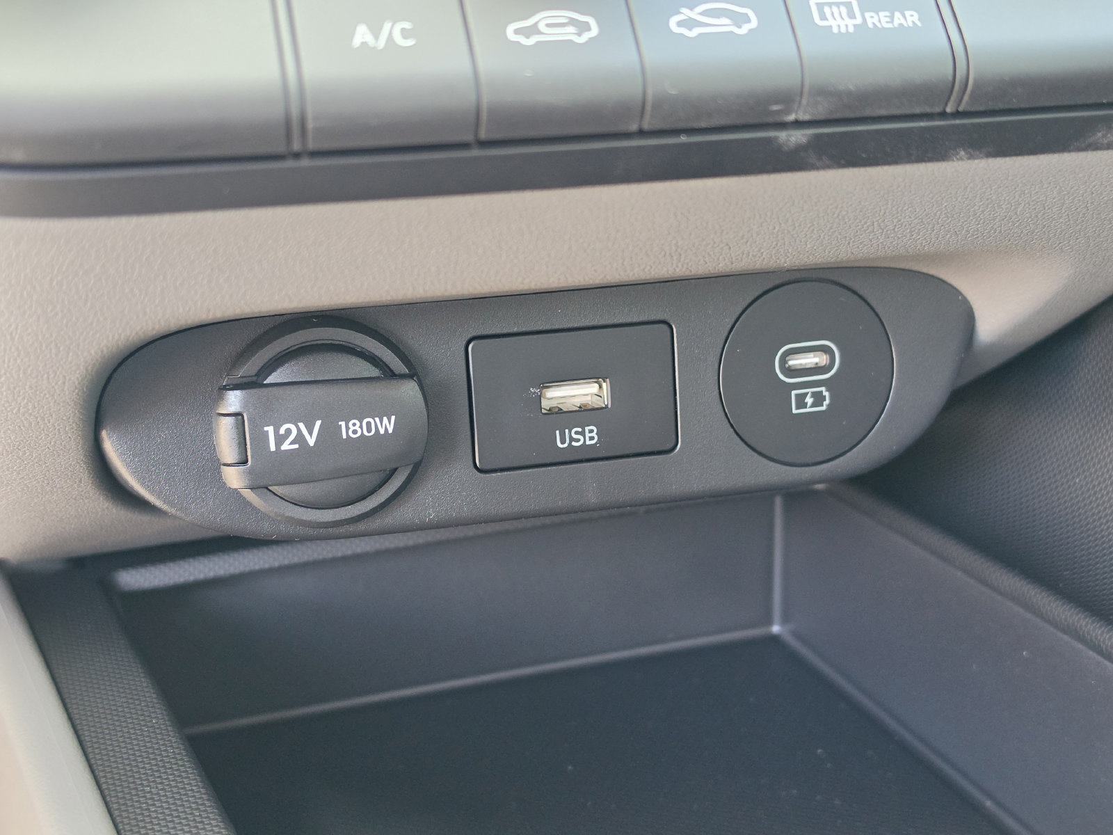 New 2026 Hyundai Elantra SE FWD image 25