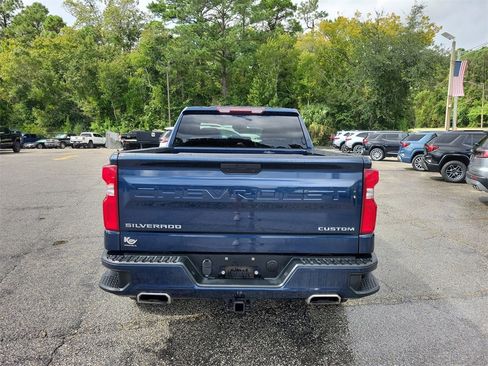 Used 2020 Chevrolet Silverado 1500 Custom w/ Custom Value Package image 10