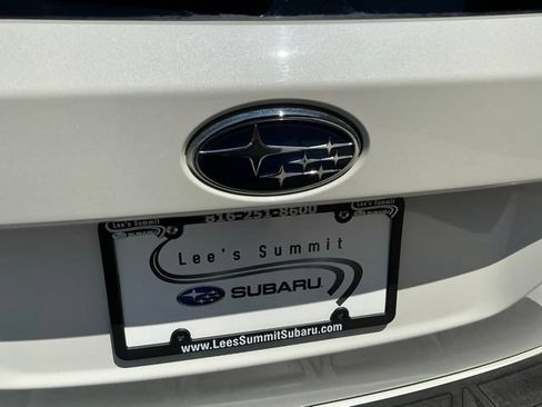 Used 2024 Subaru Outback Premium w/ Popular Package #1A AWD/4WD image 4