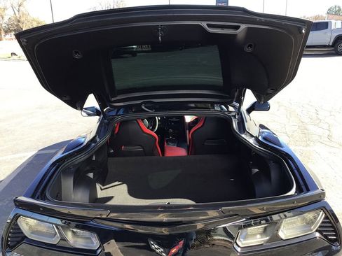 Used 2018 Chevrolet Corvette Z06 image 19