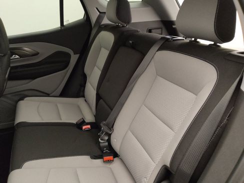 Used 2023 GMC Terrain SLE FWD image 18