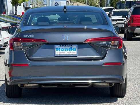 Used 2023 Honda Civic EX image 9