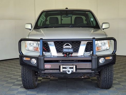 Used 2019 Nissan Frontier PRO-4X AWD/4WD image 2