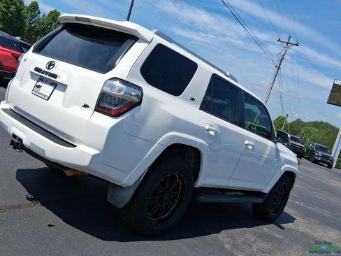 Used 2017 Toyota 4Runner SR5 Premium RWD image 27