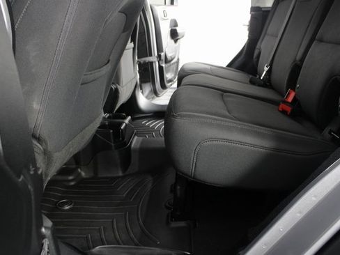 Used 2018 Jeep Wrangler Unlimited Sport S image 15