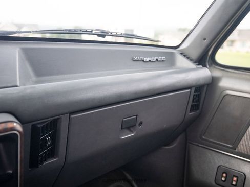 Used 1990 Ford Bronco AWD/4WD image 37