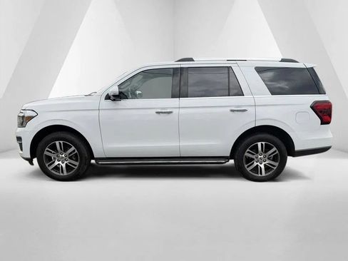 Used 2023 Ford Expedition Limited AWD/4WD image 4