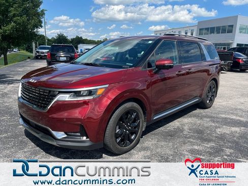Used 2024 Kia Carnival SX FWD image 1