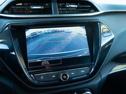 Used 2023 Chevrolet TrailBlazer LT w/ Convenience Package image 22