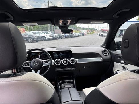 Used 2021 Mercedes-Benz GLB 250 image 38