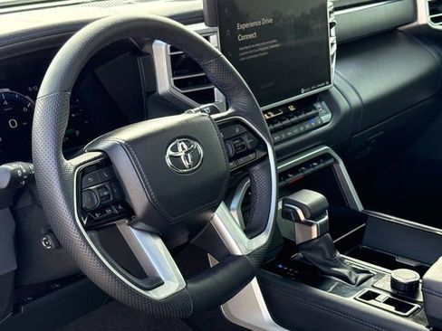 Used 2024 Toyota Sequoia Platinum AWD/4WD image 20