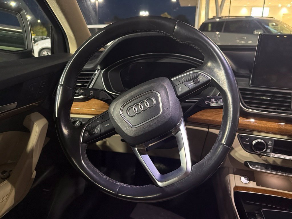 Used 2021 Audi Q5 2.0T Premium Plus w/ Premium Plus Package AWD/4WD image 12