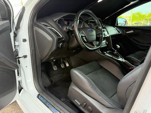 Used 2016 Ford Focus RS image 38