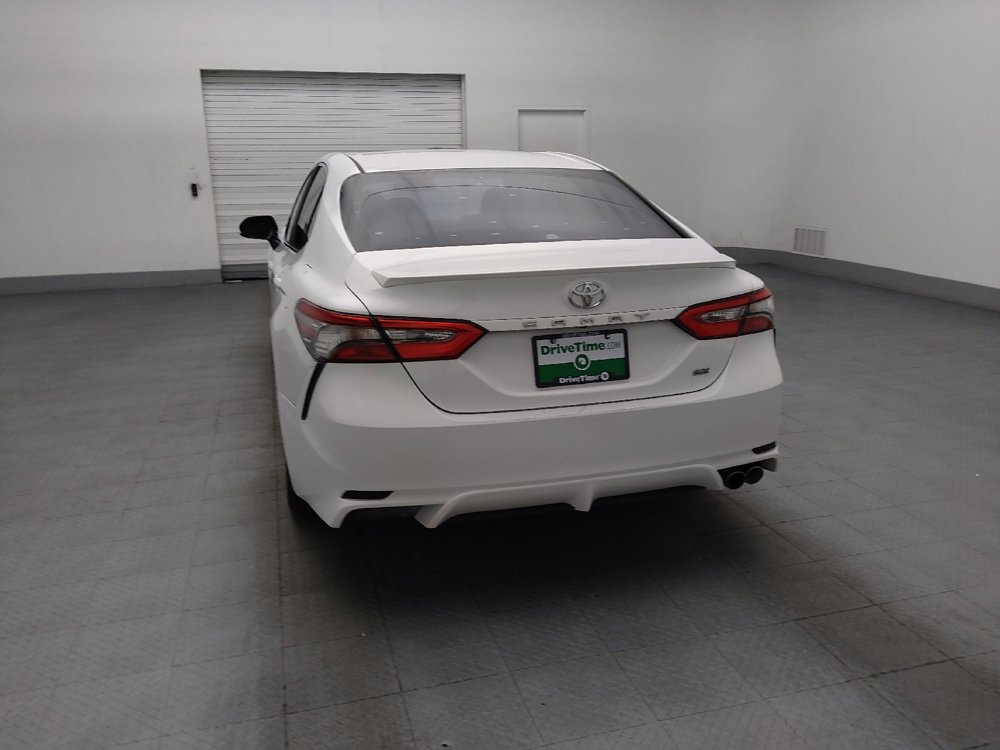 Used 2018 Toyota Camry SE FWD image 6