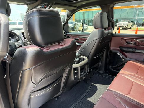 Used 2025 RAM 1500 Limited AWD/4WD image 17