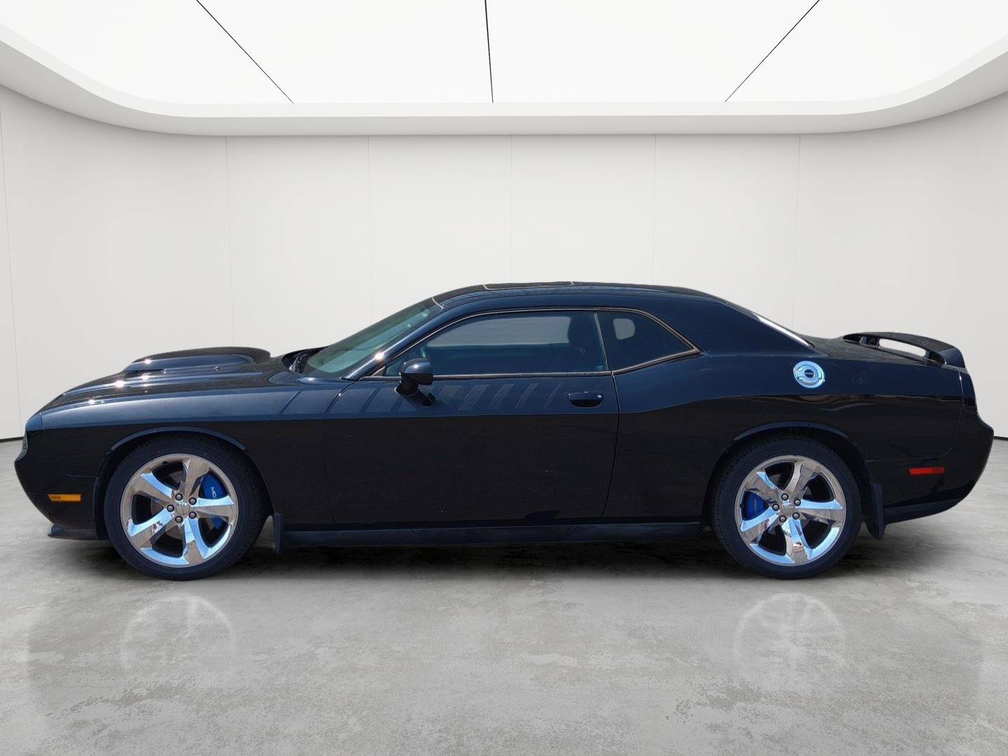 Used 2013 Dodge Challenger R/T Plus RWD image 31