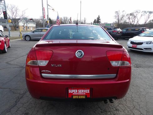 Used 2010 Mercury Milan image 4