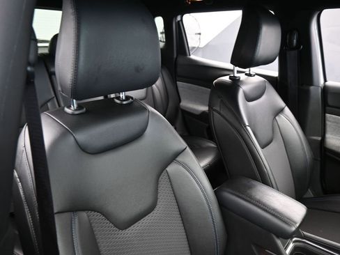 New 2026 Jeep Compass Latitude image 40