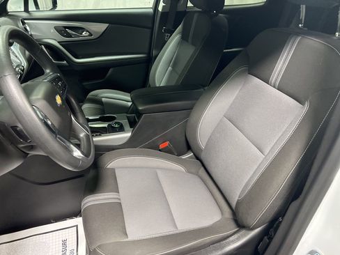 Used 2025 Chevrolet Blazer LT AWD/4WD image 20