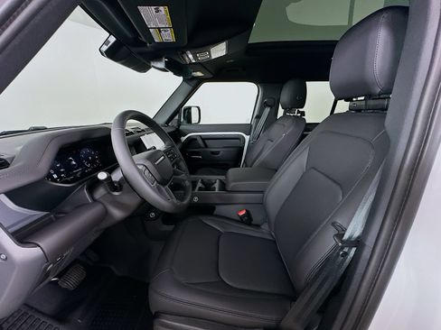 Used 2026 Land Rover Defender 110 S AWD/4WD image 33