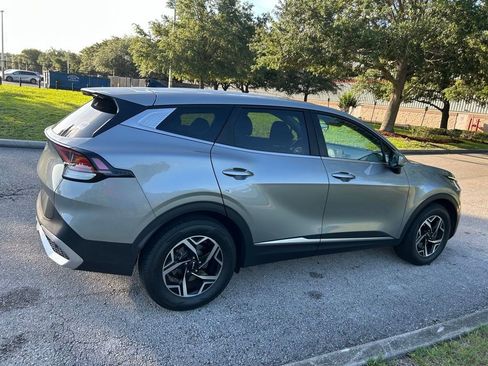 Used 2024 Kia Sportage LX FWD image 6