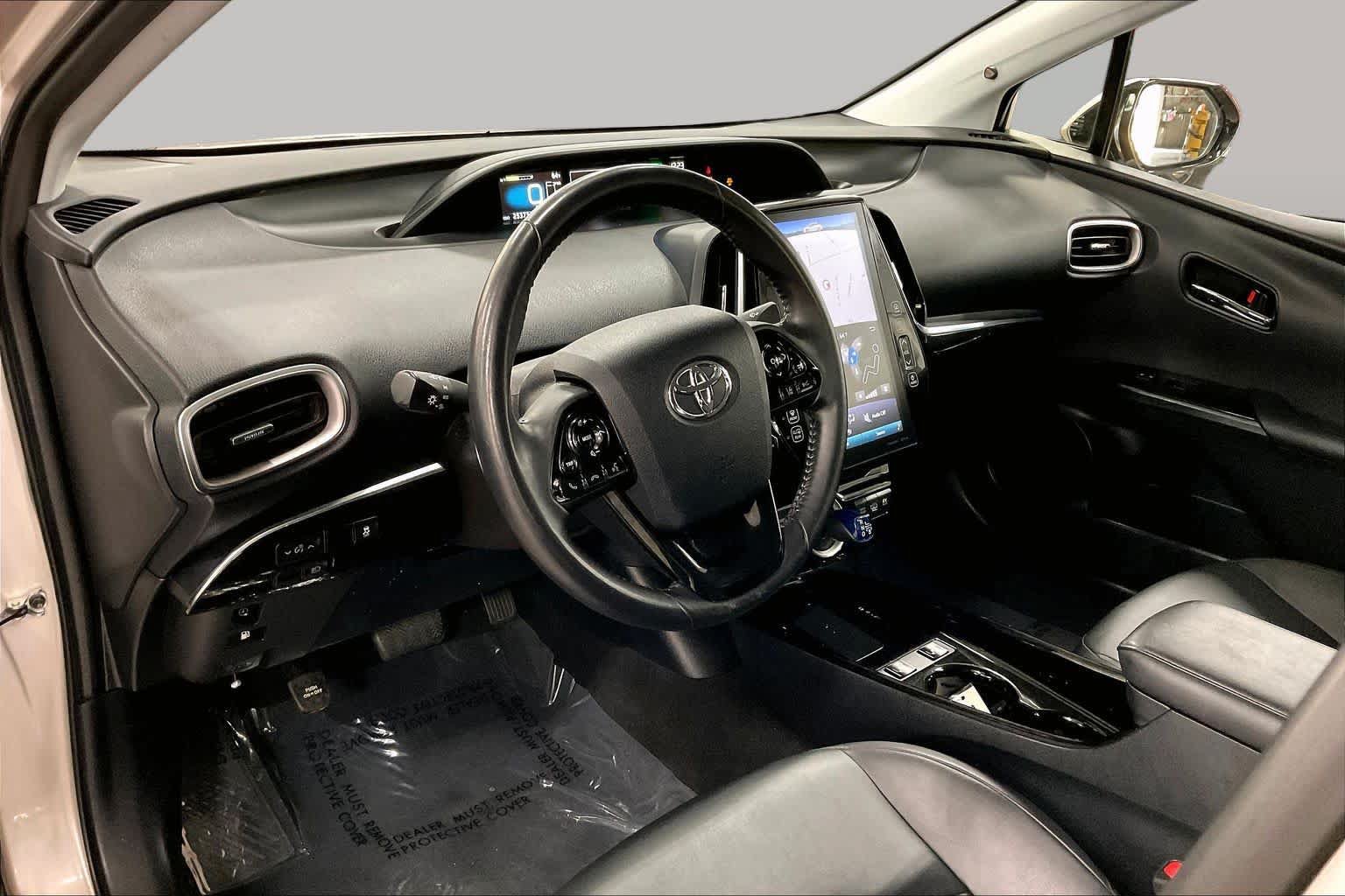 Used 2020 Toyota Prius Prime XLE FWD image 17