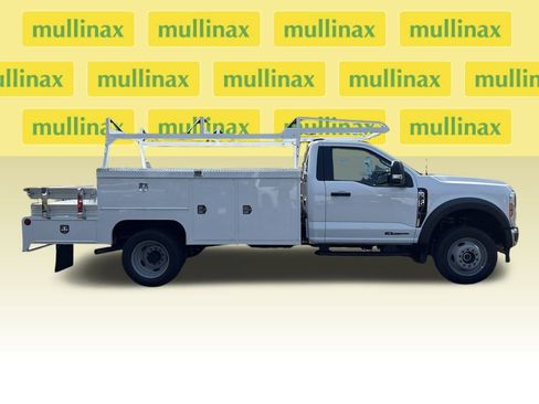 New 2025 Ford F550 XL image 2