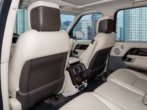 Used 2021 Land Rover Range Rover Westminster Edition image 17