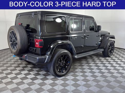 Used 2023 Jeep Wrangler Sahara w/ Cold Weather Group image 5