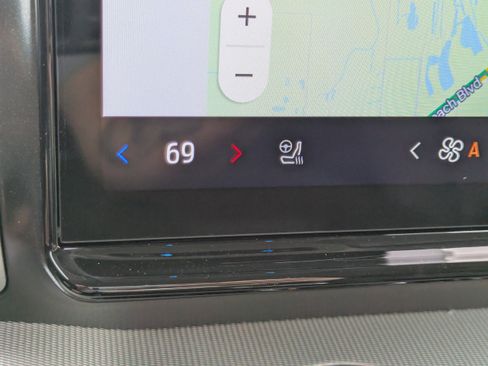 New 2025 Ford Expedition Active image 29