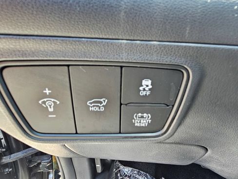 Certified 2024 Hyundai Tucson Limited AWD/4WD image 25