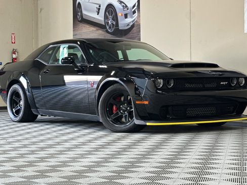 Used 2018 Dodge Challenger SRT Demon image 2