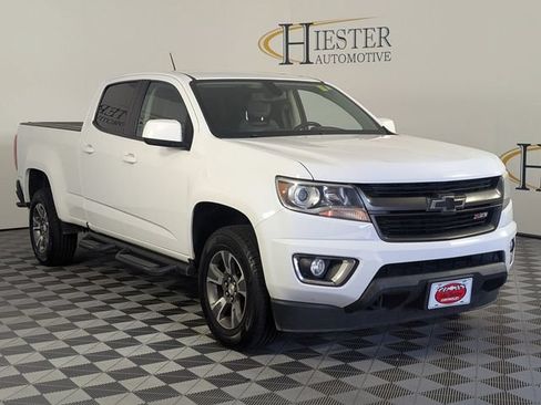 Used 2017 Chevrolet Colorado Z71 RWD image 2