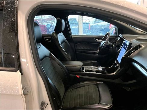 Used 2022 Ford Edge ST-Line w/ Class II Trailer Tow Package image 11