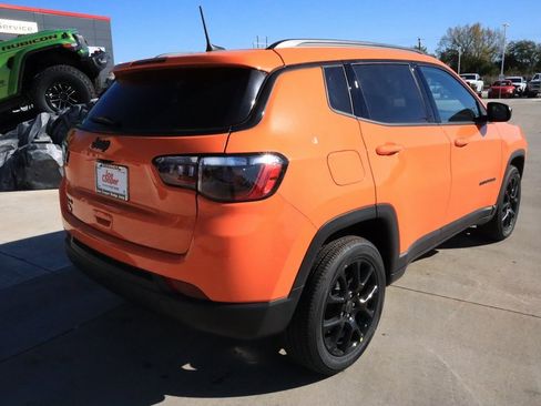New 2026 Jeep Compass Latitude image 19