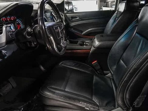 Used 2018 GMC Yukon SLE image 19