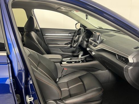 Used 2023 Nissan Altima 2.5 SR image 32