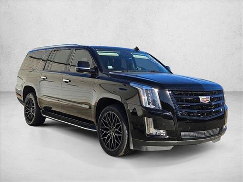 Used 2020 Cadillac Escalade ESV Luxury w/ Escalade Sport Edition image 2