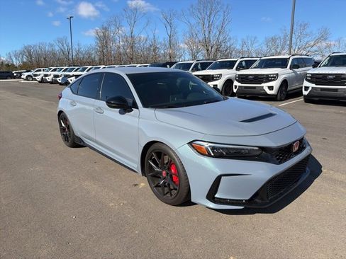 Used 2023 Honda Civic Type R image 4