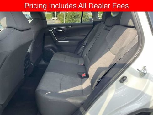 Used 2024 Toyota RAV4 XLE AWD/4WD image 13