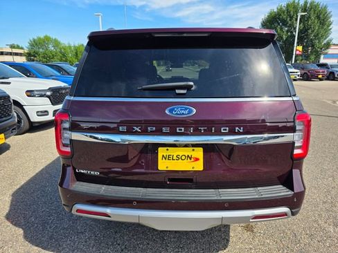 Used 2024 Ford Expedition Limited AWD/4WD image 10