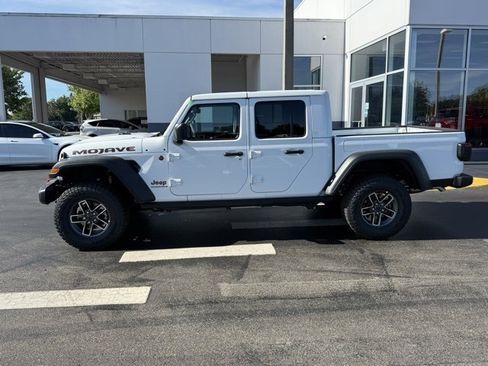 New 2025 Jeep Gladiator Mojave w/ Convenience Group image 5