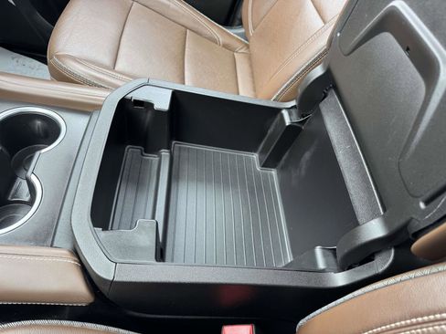 Used 2021 Chevrolet Tahoe High Country image 37