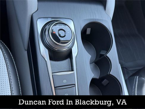 New 2026 Ford Escape PHEV w/ PHEV Premium Package image 32