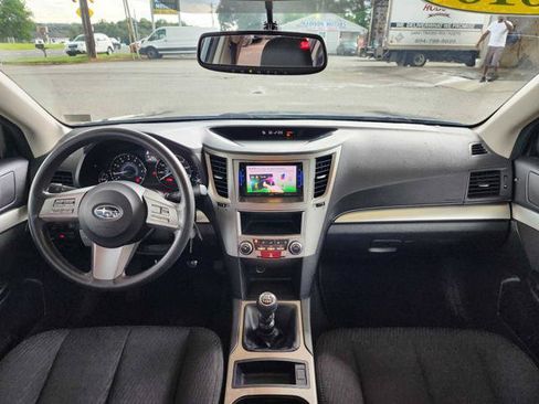 Used 2010 Subaru Legacy 2.5i AWD/4WD image 18