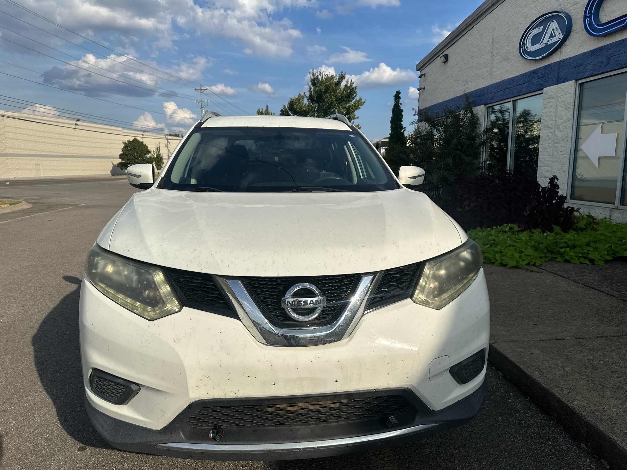 Used 2015 Nissan Rogue SV FWD image 9