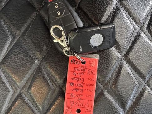 Used 2018 RAM 1500 Express w/ Express Value Package image 31