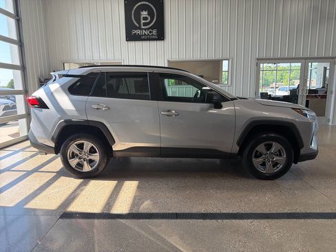 Used 2023 Toyota RAV4 LE AWD/4WD image 5