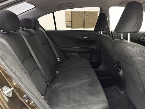 Used 2017 Honda Accord Hybrid Sedan image 30